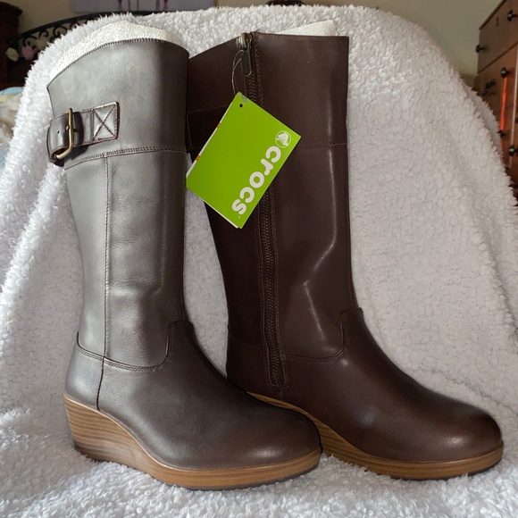 Crocs a-Leigh boots - Picture 1 of 11